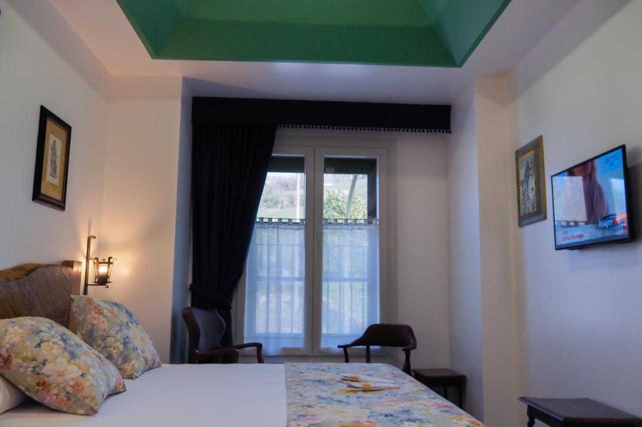 Posada Y Apartamentos Trebuesto De Guriezo Exteriér fotografie