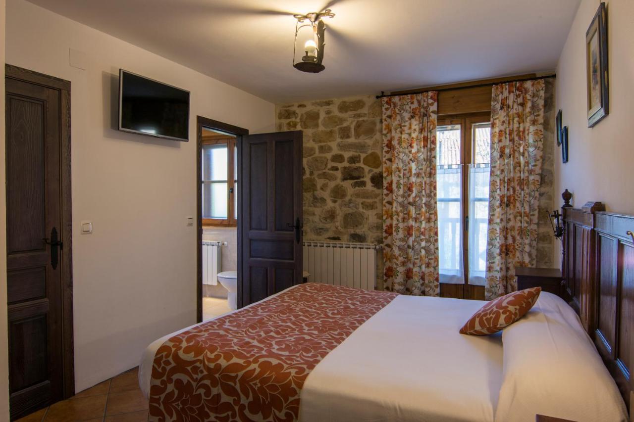 Posada Y Apartamentos Trebuesto De Guriezo Exteriér fotografie